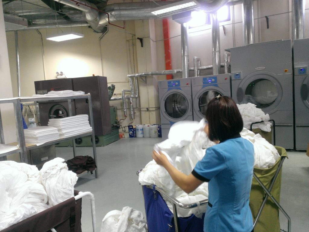 máy giặt sấy công nghiệp
