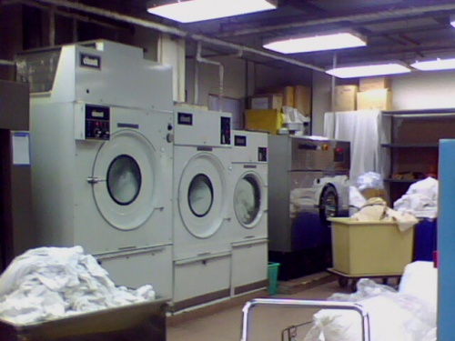 máy giặt công nghiệp